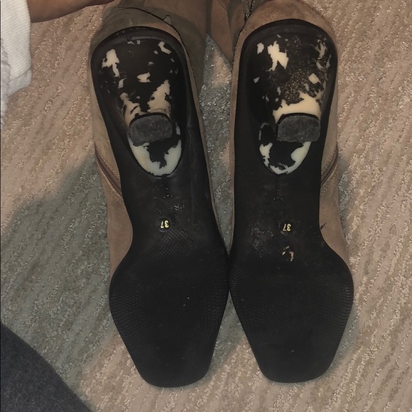 Prada tan low booties - Picture 4 of 7